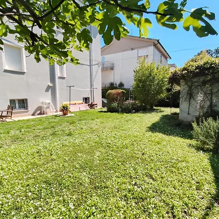 Il Giardino Di Ely Apartment